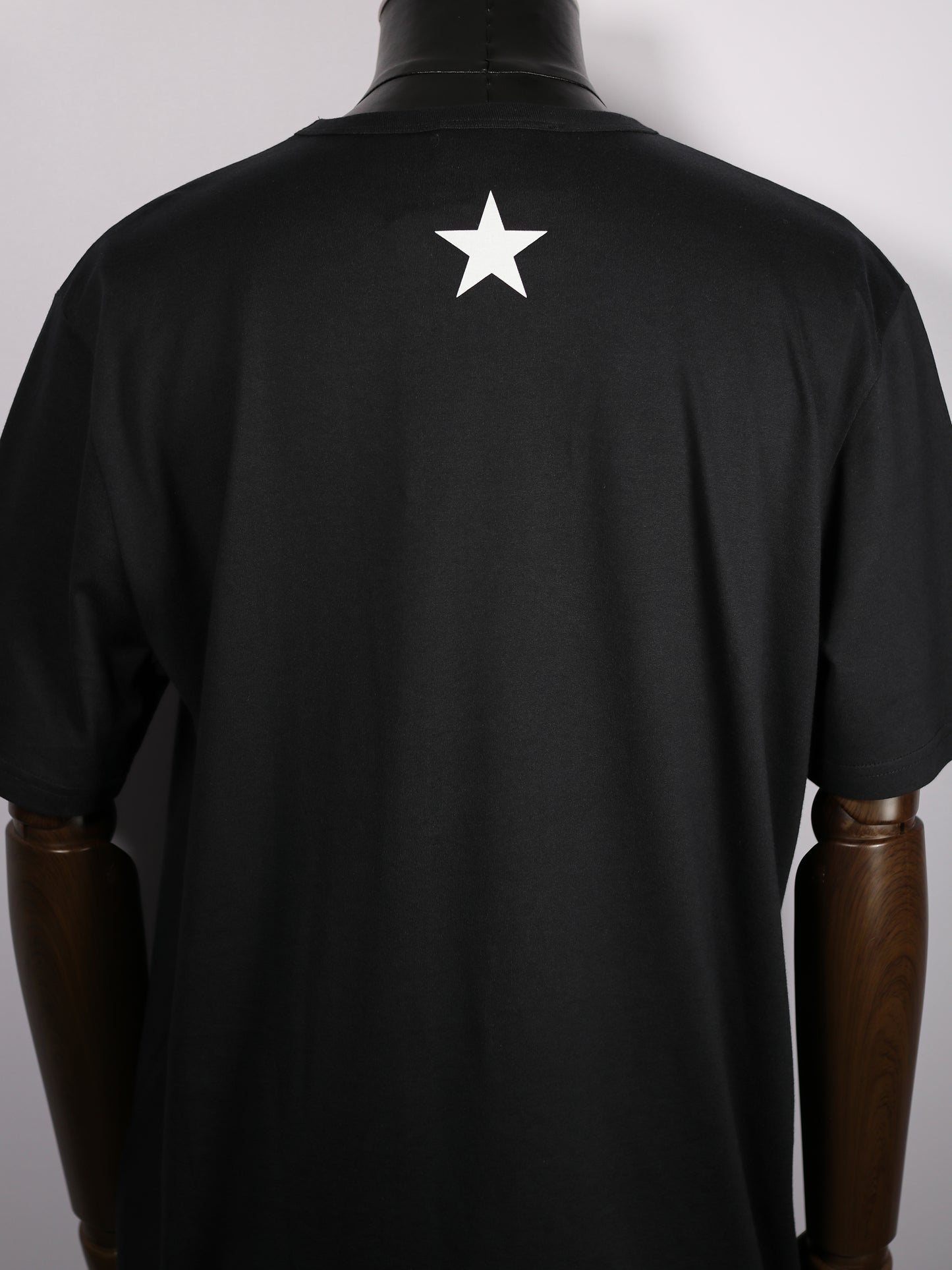 黒ダイアモンドチャッピーtシャツの後ろ